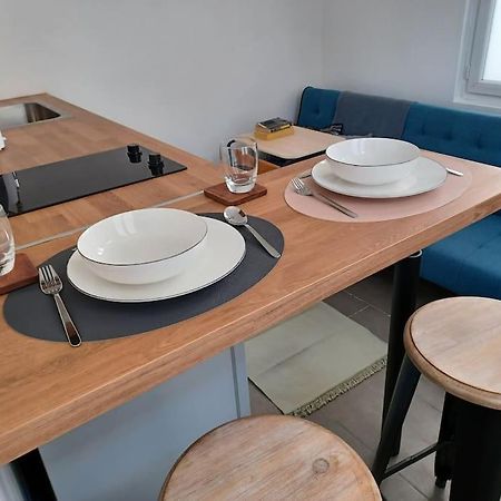 קלישי Tiny81 Cozy City Break Appartment מראה חיצוני תמונה